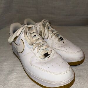 Nike White and Gold Sneakers